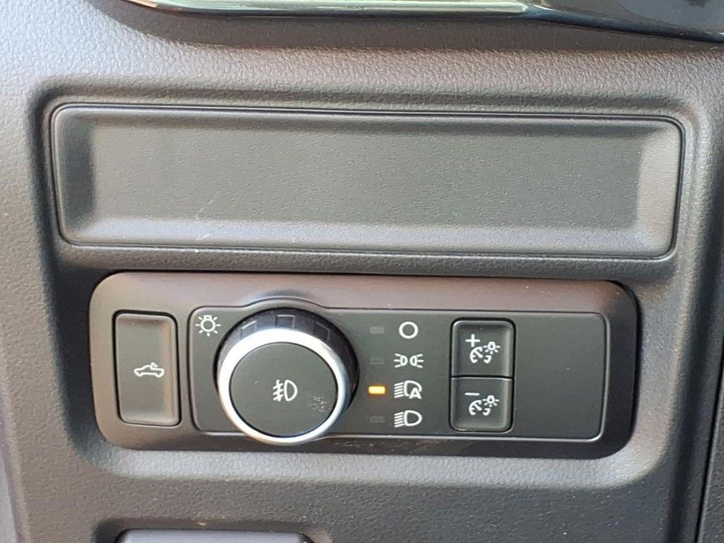 used 2021 Ford F-150 car, priced at $25,698