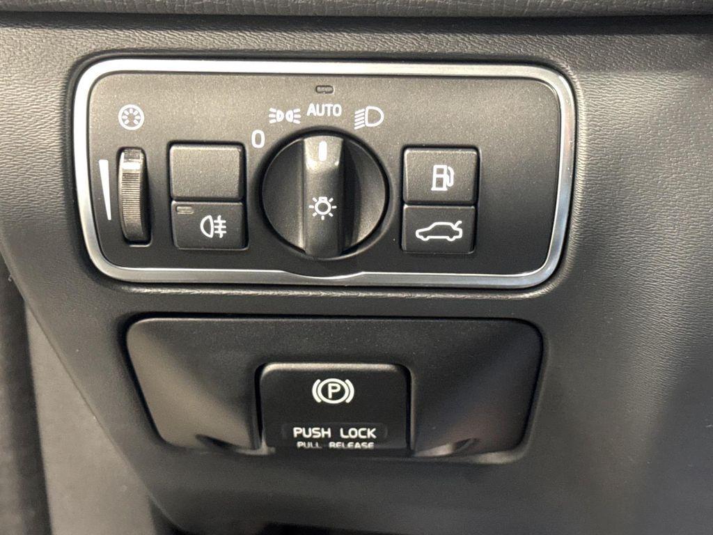 used 2015 Volvo XC60 car, priced at $12,440