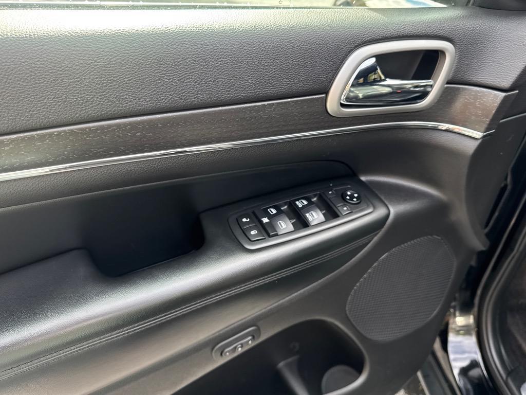 used 2018 Jeep Grand Cherokee car, priced at $16,499