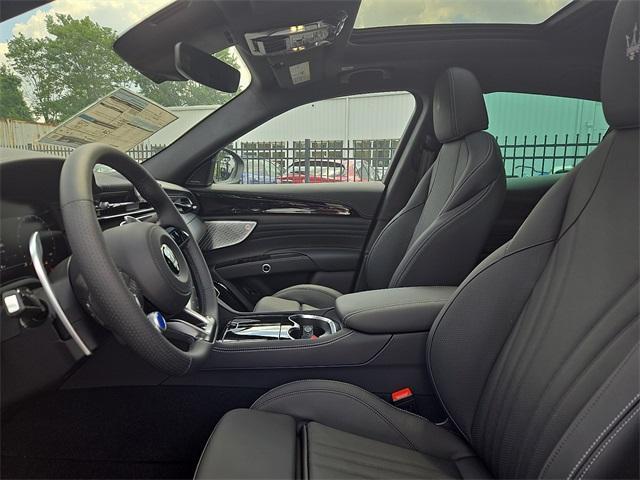 new 2025 Maserati Grecale car, priced at $93,365