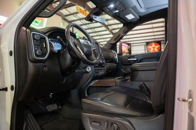 used 2022 Chevrolet Silverado 2500 car, priced at $46,400