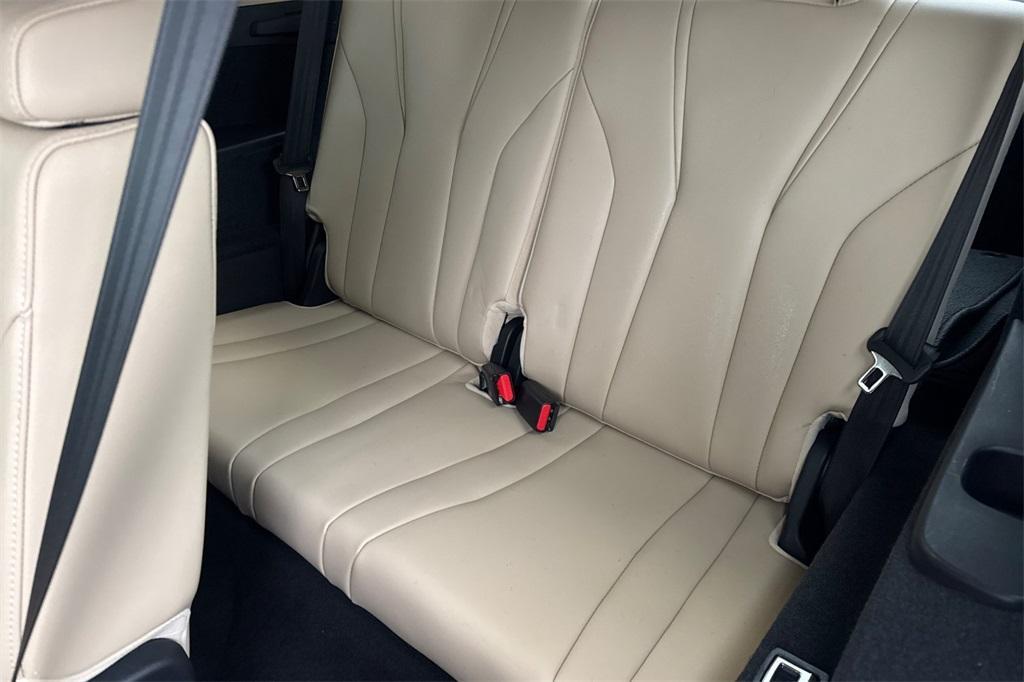 used 2024 Acura MDX car, priced at $44,995