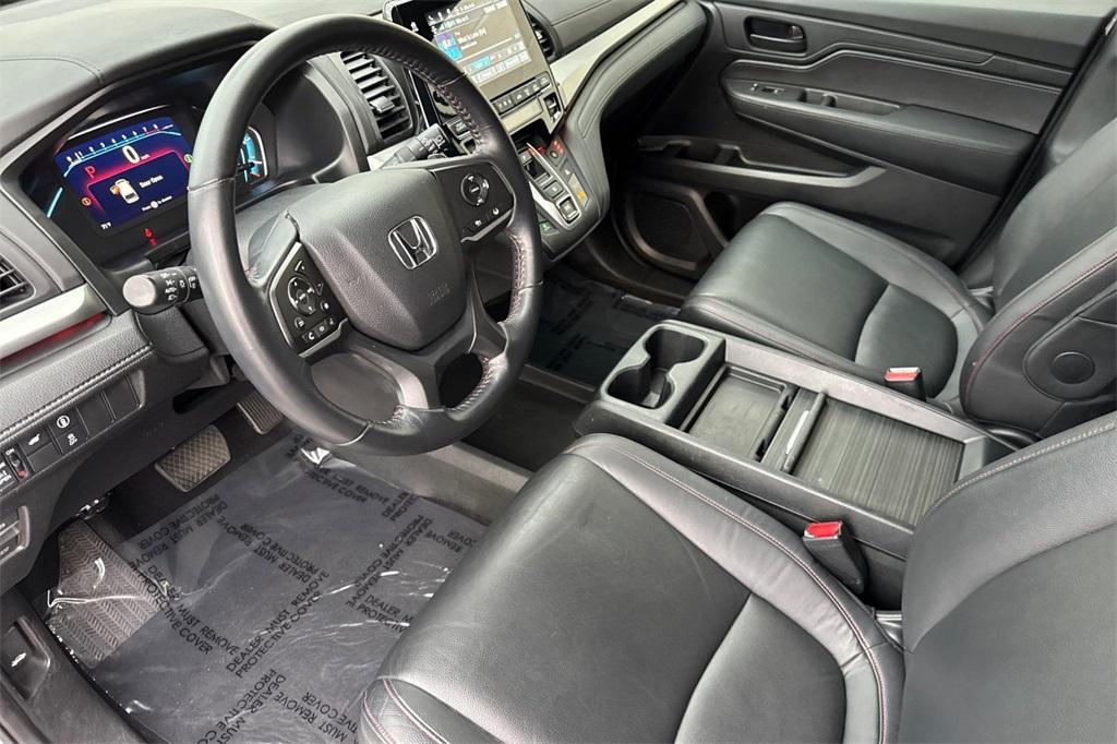 used 2023 Honda Odyssey car, priced at $35,995