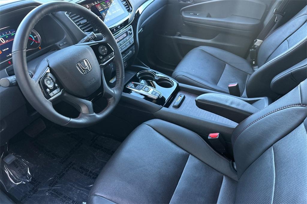 used 2022 Honda Pilot car, priced at $35,295