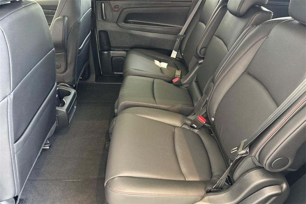 new 2026 Honda Odyssey car, priced at $45,845