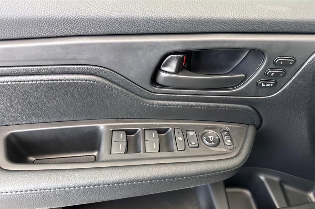 new 2026 Honda Odyssey car, priced at $45,845