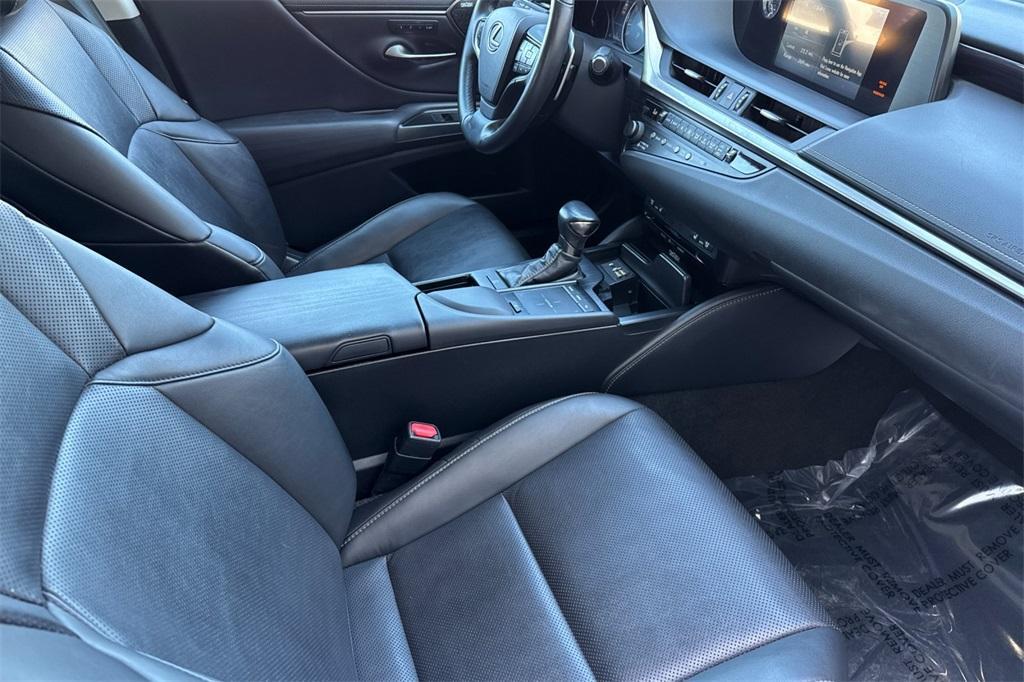 used 2019 Lexus ES 350 car, priced at $26,495