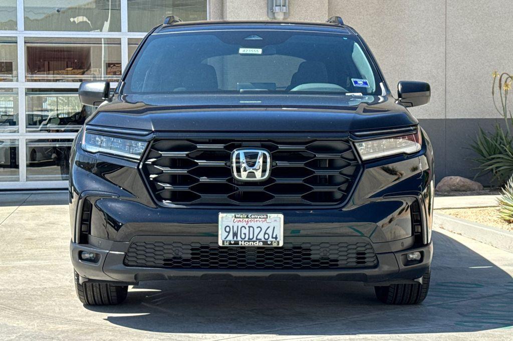 used 2025 Honda Pilot car, priced at $38,295