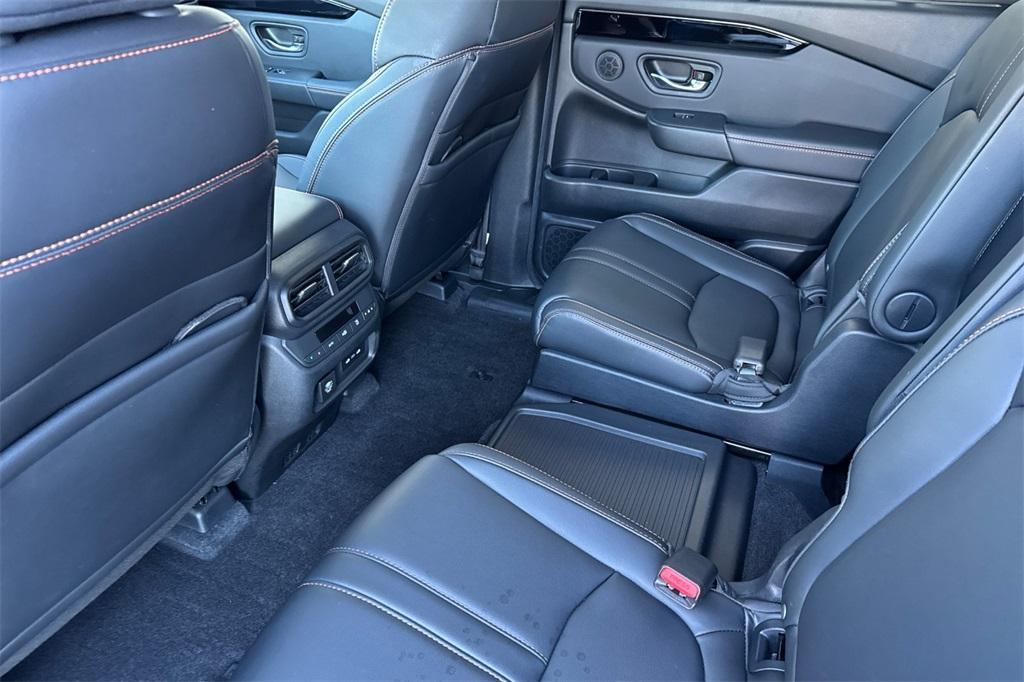 used 2024 Honda Pilot car, priced at $42,995