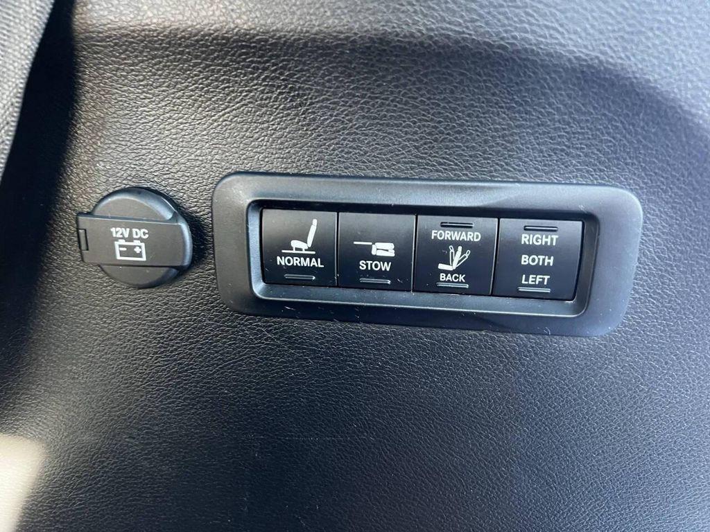 used 2020 Chrysler Pacifica car, priced at $16,995