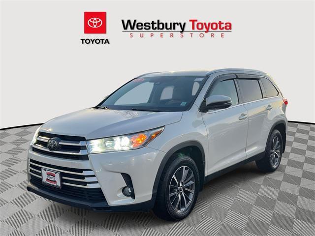 used 2019 Toyota Highlander car, priced at $25,995