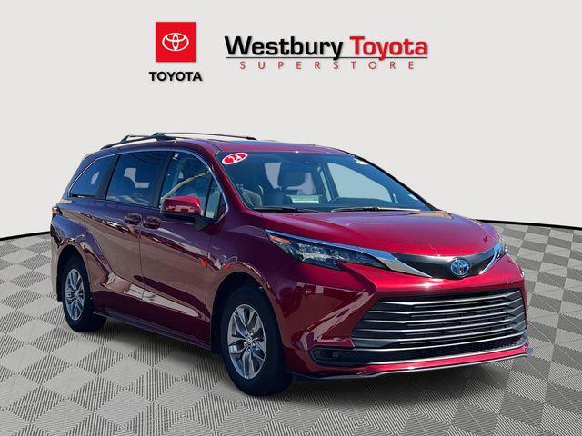 used 2024 Toyota Sienna car, priced at $39,150