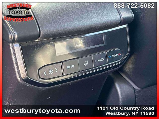 used 2023 Toyota Highlander car, priced at $36,874