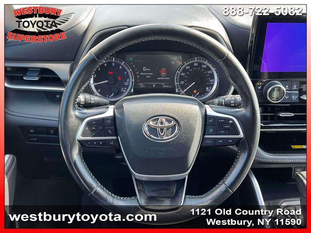 used 2023 Toyota Highlander car, priced at $36,874