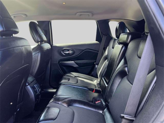 used 2022 Jeep Cherokee car, priced at $18,995