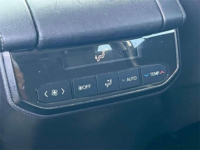 used 2021 Toyota Highlander car, priced at $31,995