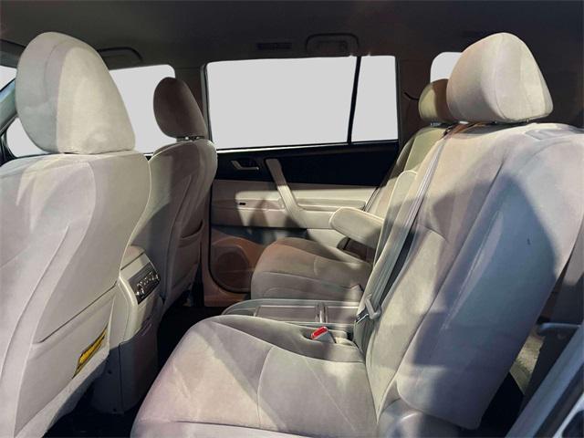 used 2012 Toyota Highlander car, priced at $13,995