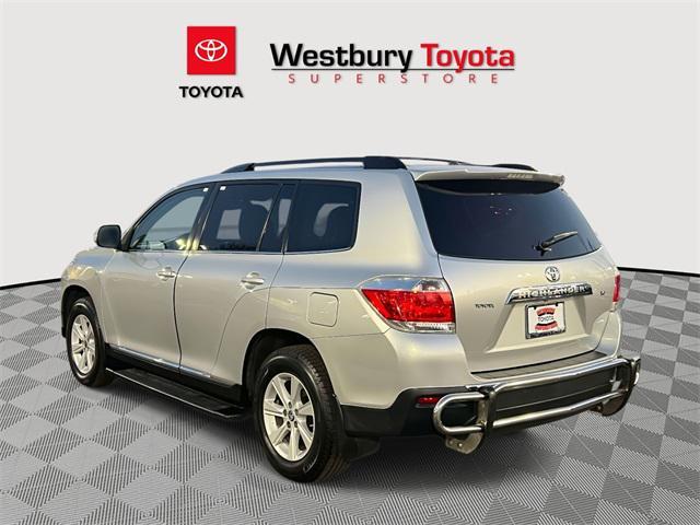 used 2012 Toyota Highlander car, priced at $13,995