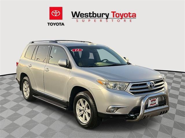 used 2012 Toyota Highlander car, priced at $13,995
