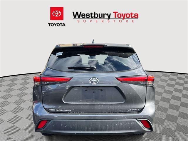 used 2021 Toyota Highlander car, priced at $26,895