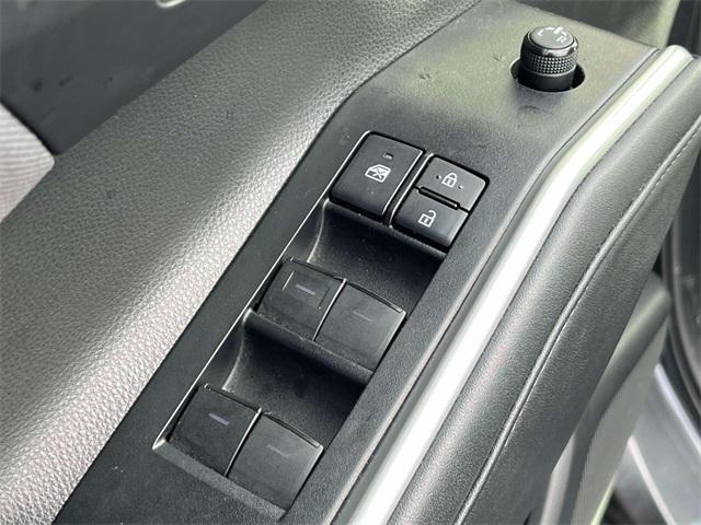 used 2021 Toyota Highlander car, priced at $26,895