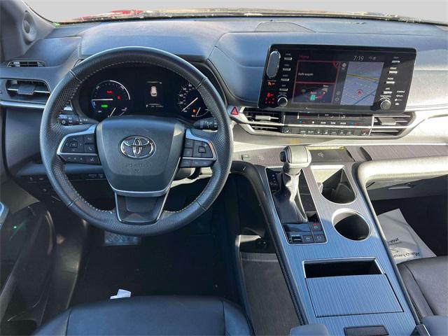 used 2024 Toyota Sienna car, priced at $51,995