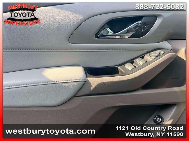 used 2021 Chevrolet Traverse car, priced at $22,995