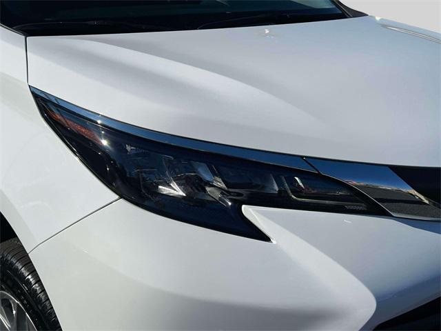 used 2025 Toyota Sienna car, priced at $71,995