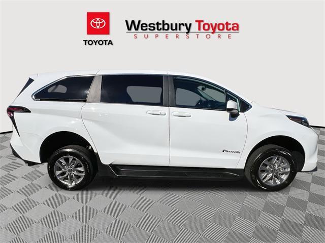 used 2025 Toyota Sienna car, priced at $71,995