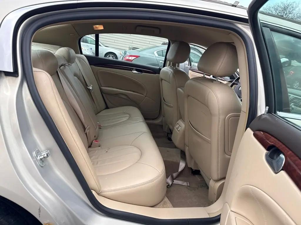 used 2007 Buick Lucerne car, priced at $5,995