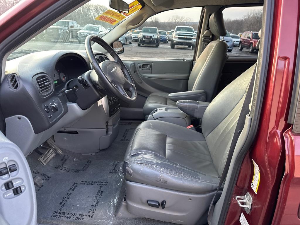 used 2007 Chrysler Town & Country car, priced at $2,995