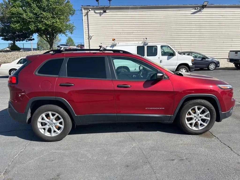 used 2016 Jeep Cherokee car, priced at $8,995