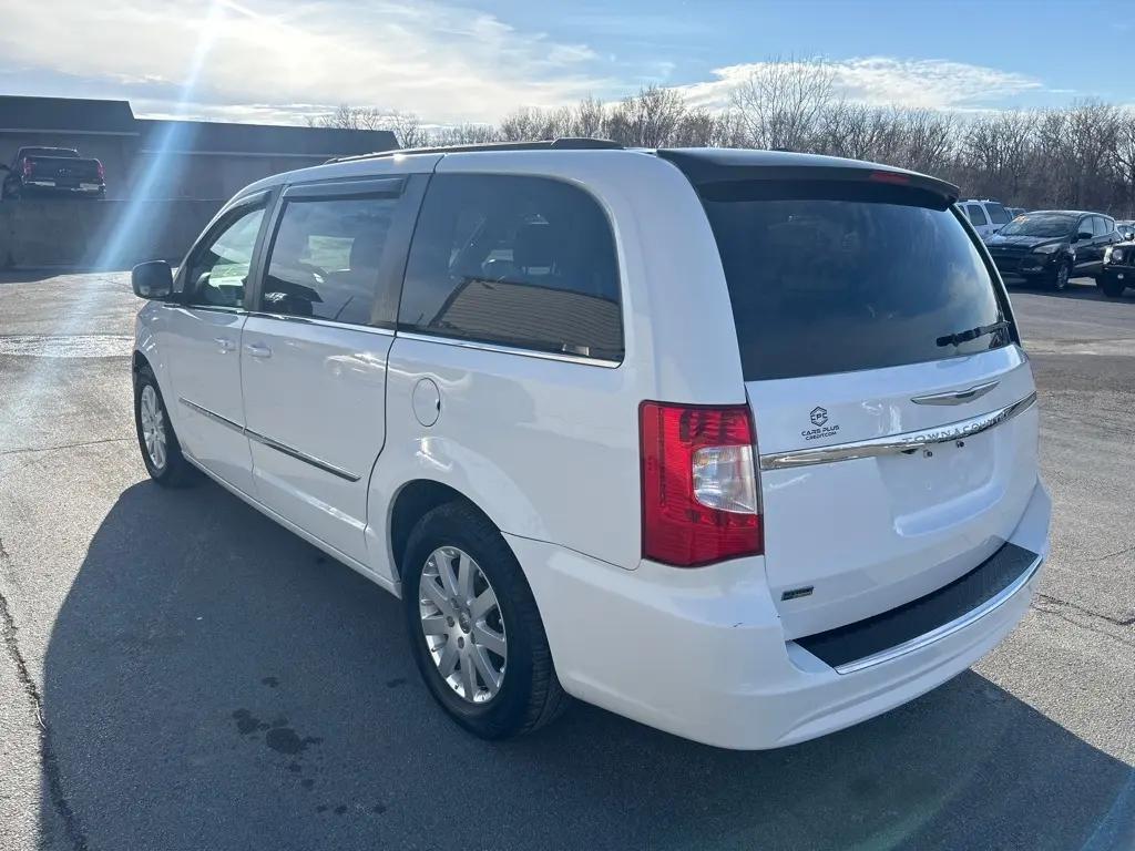 used 2014 Chrysler Town & Country car, priced at $6,995