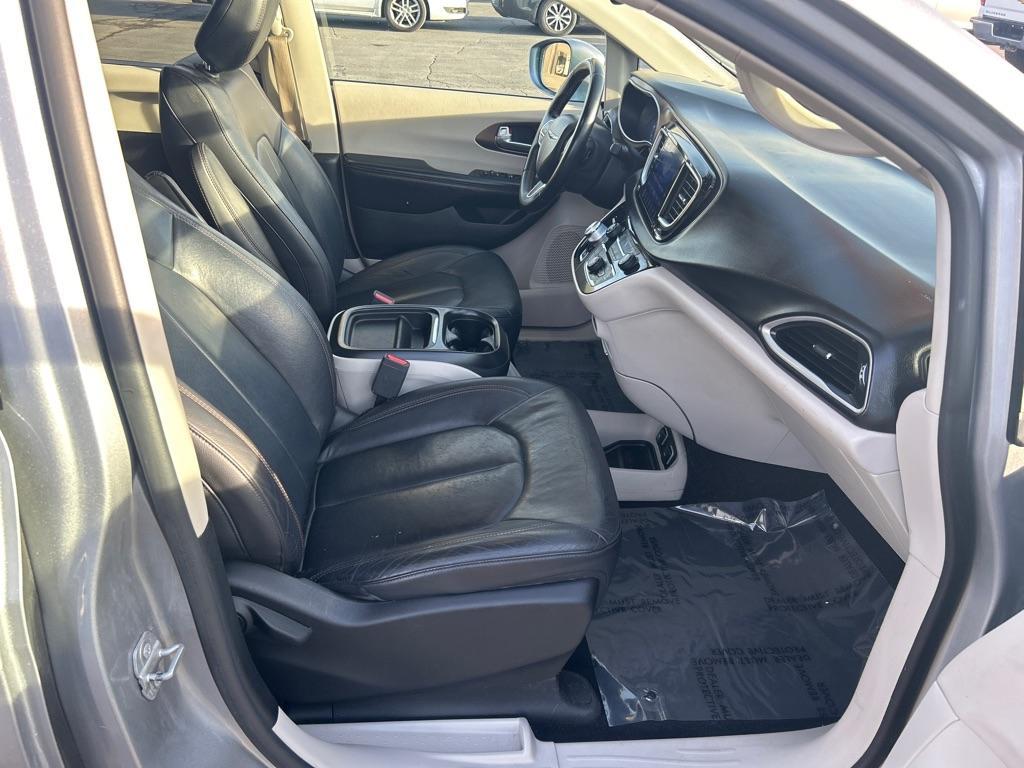 used 2017 Chrysler Pacifica car, priced at $10,995