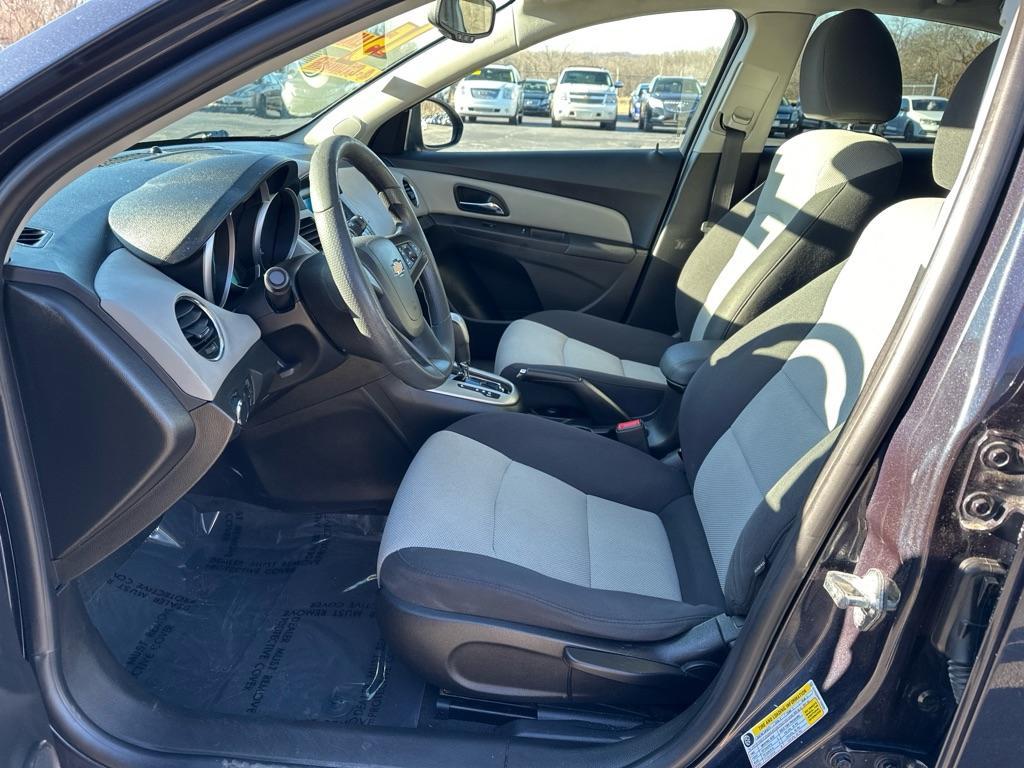 used 2015 Chevrolet Cruze car, priced at $7,995