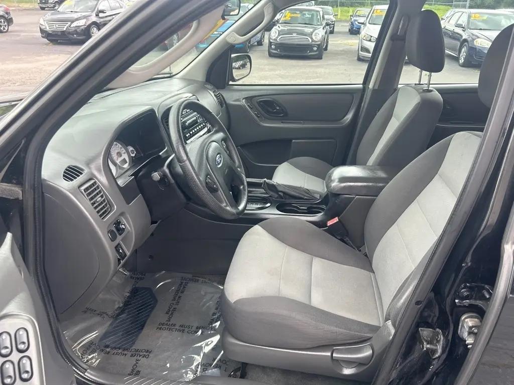 used 2007 Ford Escape car, priced at $5,500