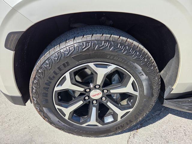 used 2021 GMC Yukon XL car, priced at $37,664