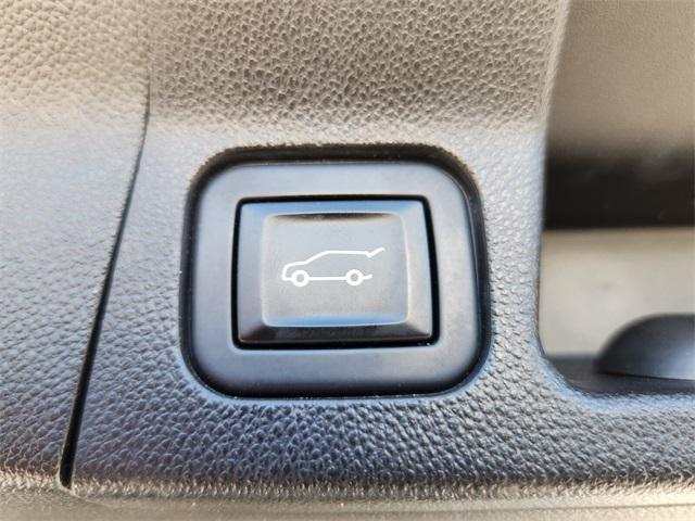 used 2023 GMC Acadia car, priced at $31,997