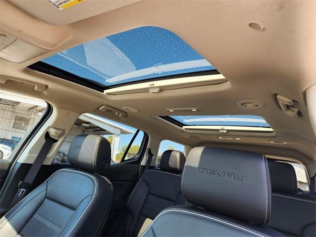 used 2023 GMC Acadia car, priced at $31,997