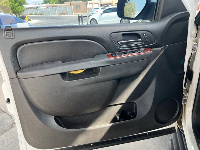 2014 Summit White Chevrolet Tahoe