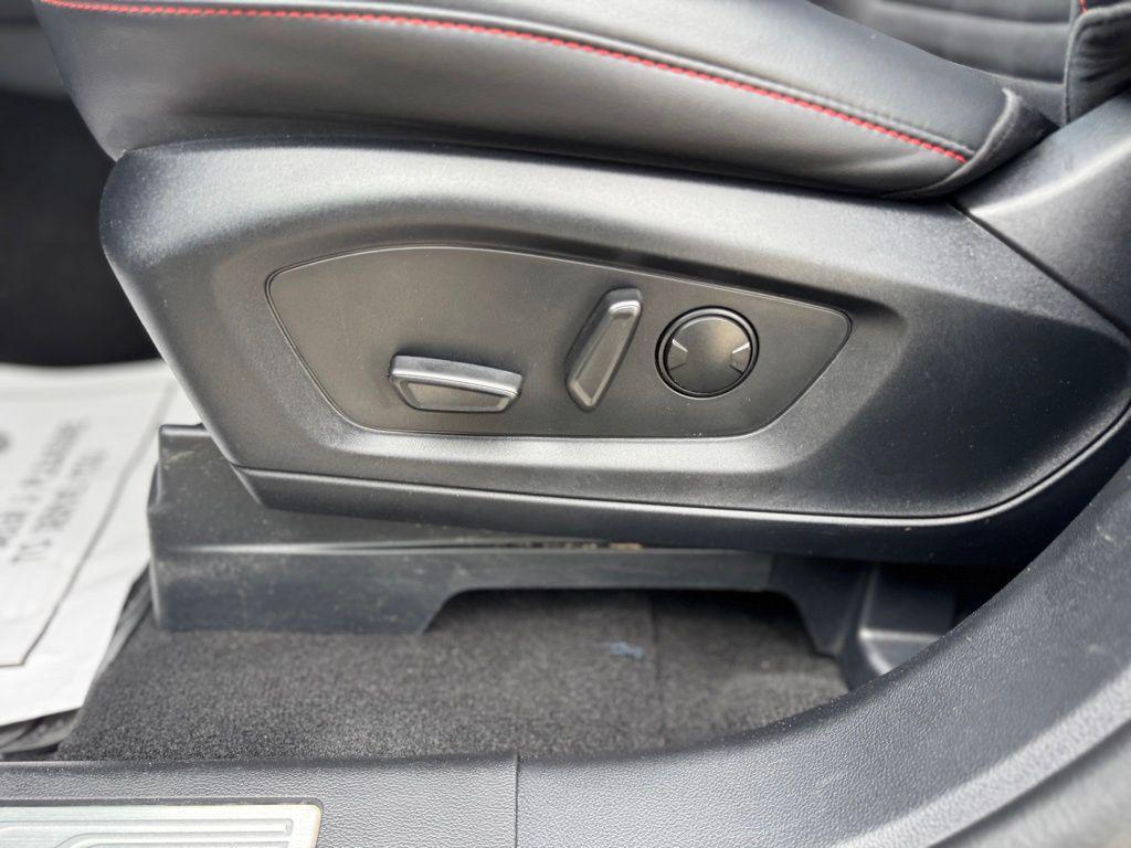 used 2025 Ford Explorer car, priced at $39,999
