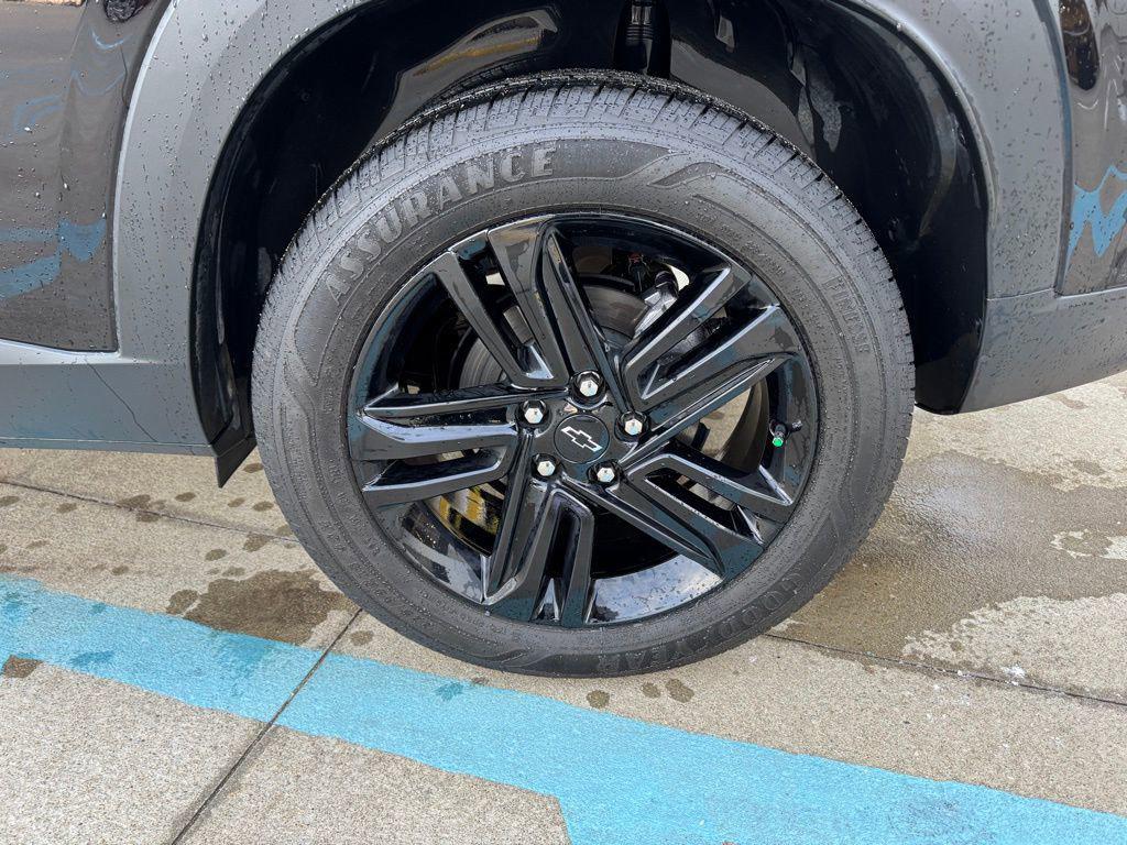 used 2025 Chevrolet Trax car, priced at $24,938