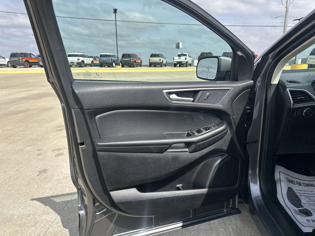 used 2022 Ford Edge car, priced at $23,990