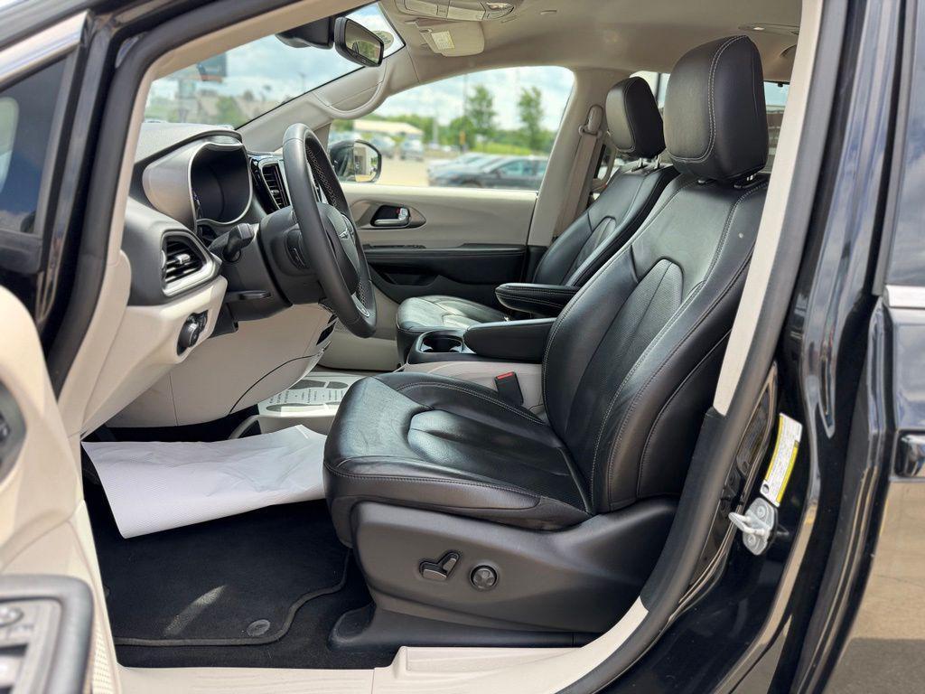 used 2022 Chrysler Pacifica car, priced at $22,999