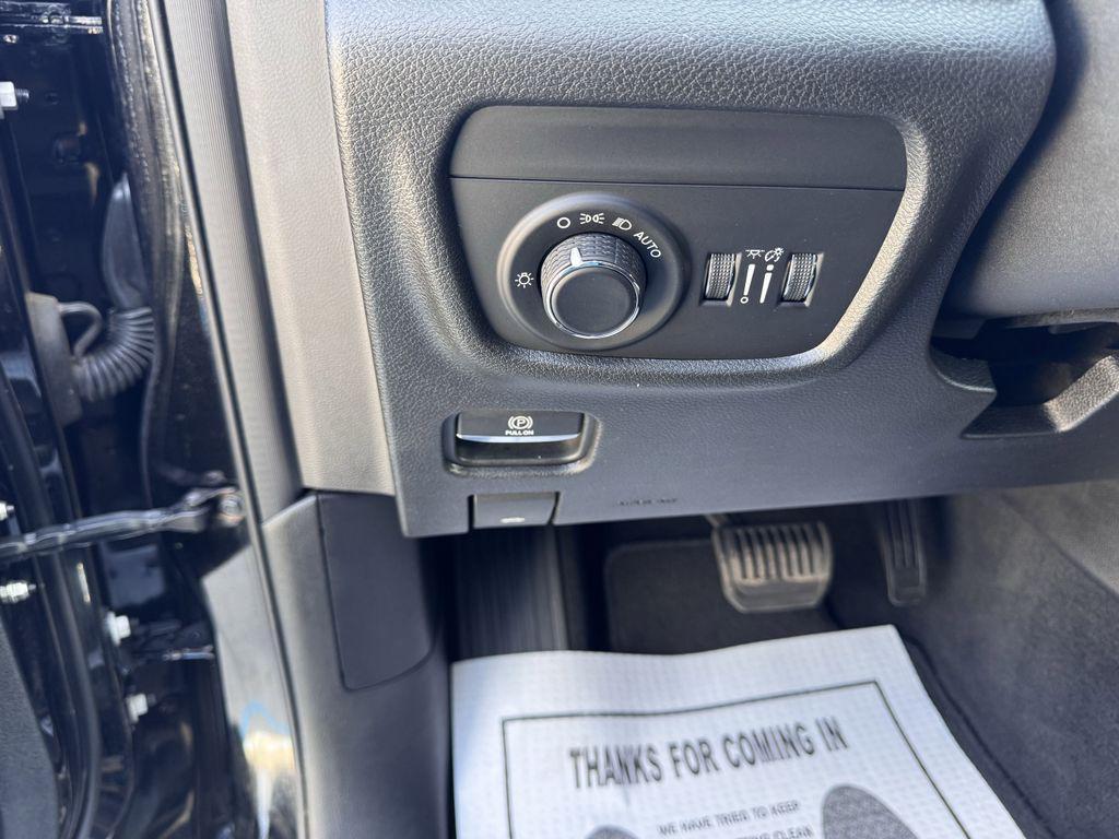 used 2023 Jeep Grand Cherokee car, priced at $25,303