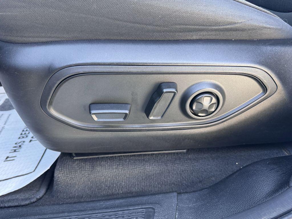 used 2023 Jeep Grand Cherokee car, priced at $25,303