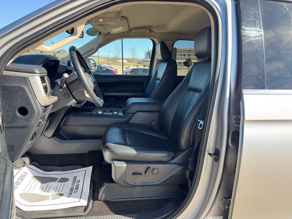 used 2022 Ford Expedition car, priced at $36,999