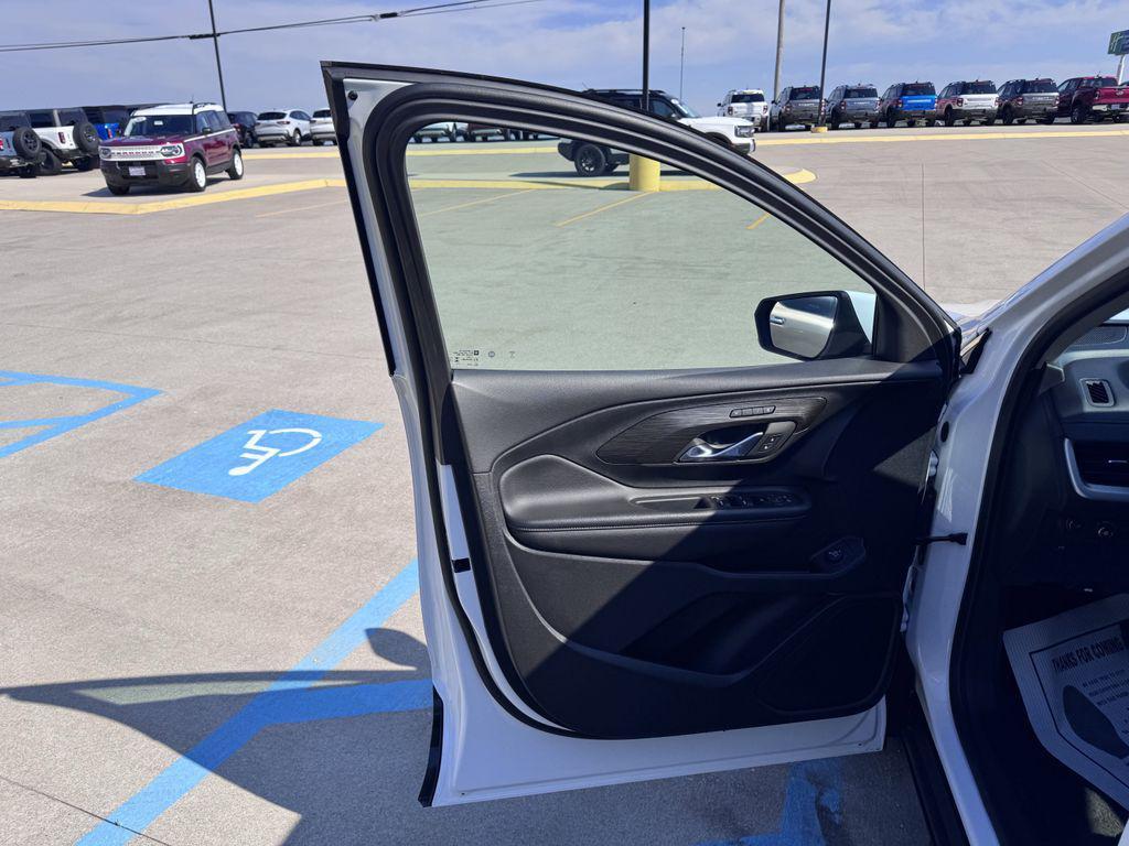 used 2023 GMC Terrain car, priced at $25,990