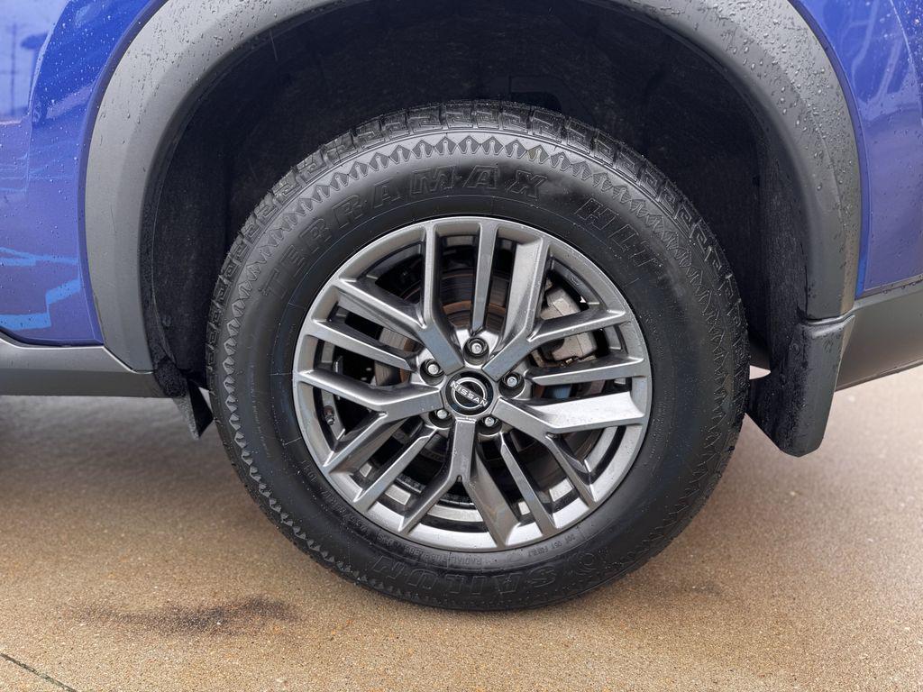 used 2023 Nissan Rogue car, priced at $21,999