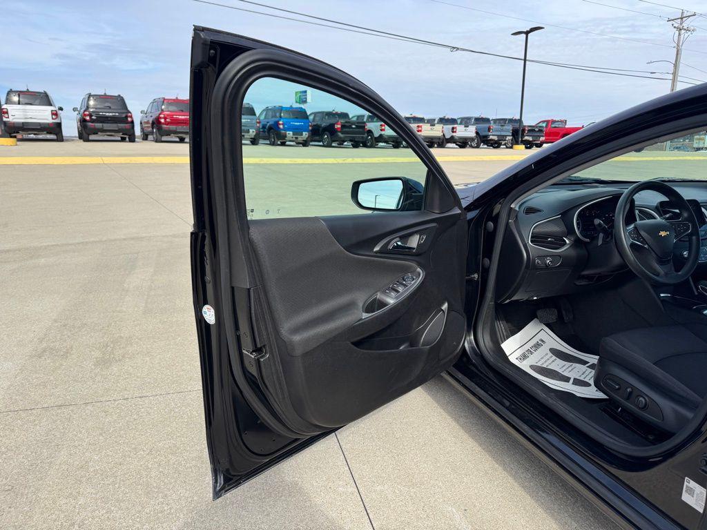 used 2024 Chevrolet Malibu car, priced at $19,999
